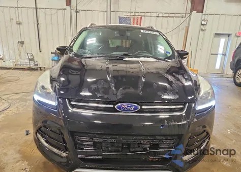 2016 Ford Escape Titanium from USA, damaged, VIN 1FMCU9J97GUC75401